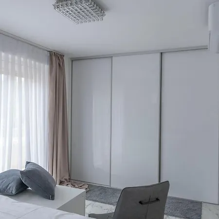 Villa Palma Krk Guest house